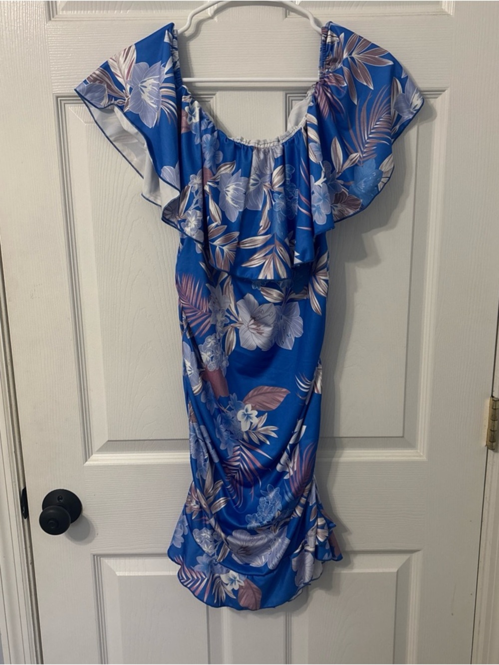 SHEIN Light Gray/Off-White Top with Care Tag